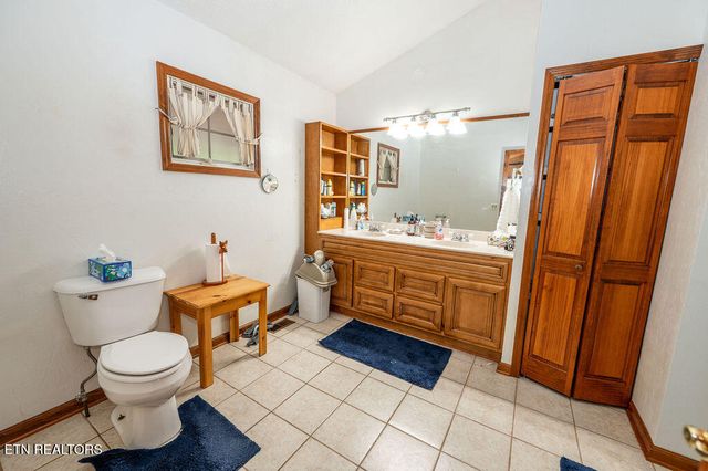 551 Douglas Dam Rd, Kodak, TN 37764