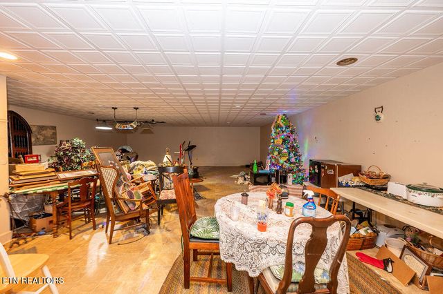 551 Douglas Dam Rd, Kodak, TN 37764