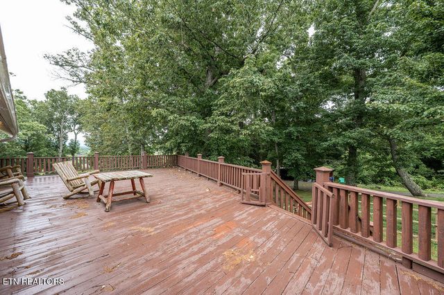 551 Douglas Dam Rd, Kodak, TN 37764