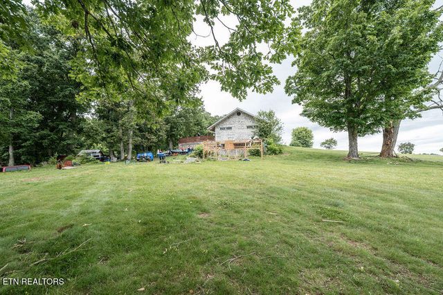 551 Douglas Dam Rd, Kodak, TN 37764