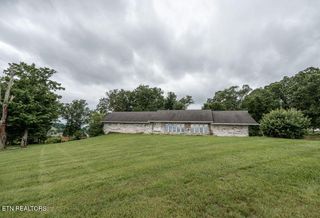 551 Douglas Dam Rd, Kodak, TN 37764