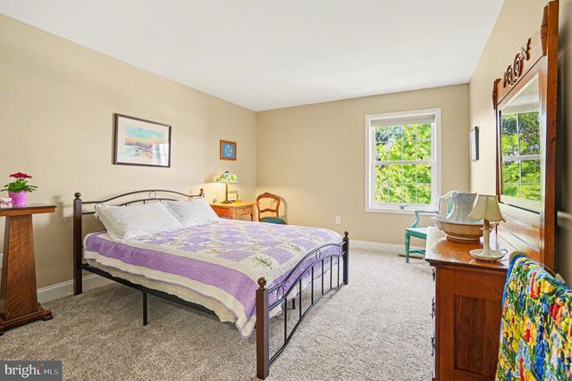 142 ASHFORD WAY, Camp Hill, PA 17011