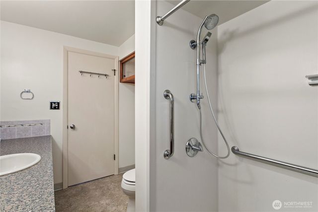 3017 Ammons Drive, Longview, WA 98632