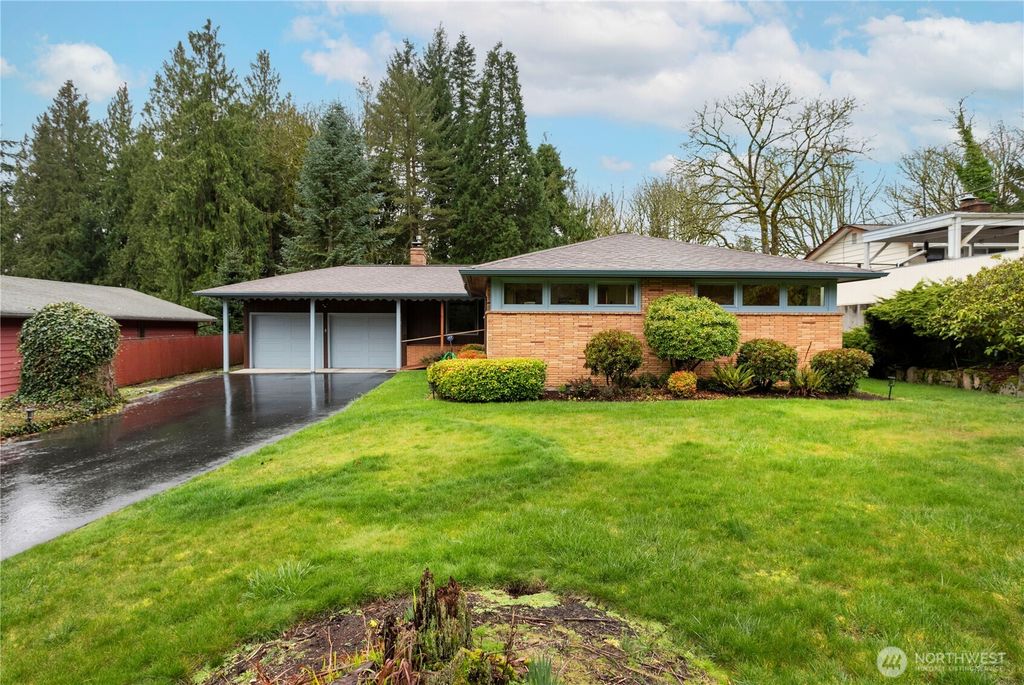 3017 Ammons Drive, Longview, WA 98632