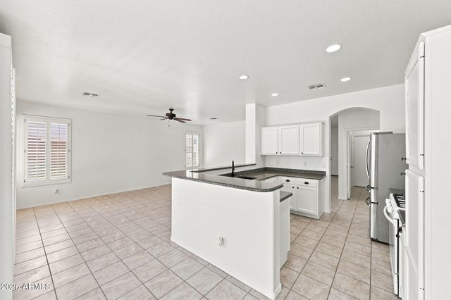 12625 W HOLLYHOCK Drive, Avondale, AZ 85392