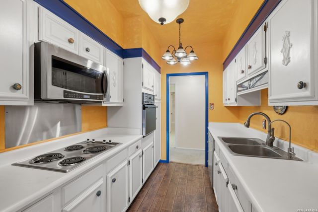 3678 Hidden Dr Apt 905, San Antonio, TX 78217