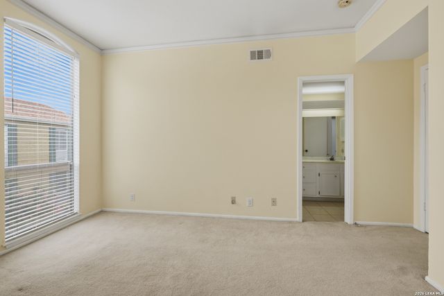 3678 Hidden Dr Apt 905, San Antonio, TX 78217