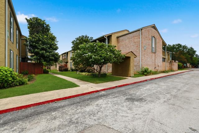 3678 Hidden Dr Apt 905, San Antonio, TX 78217