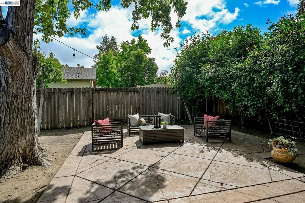 Image 23 of property listing at 3318 Ensenada Dr, San Ramon, CA 94583