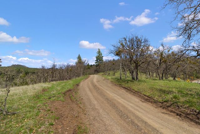 0 Dead Indian Memorial Road 1400, Ashland, OR 97520