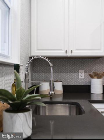 612 44TH ST NE, Washington, DC 20019