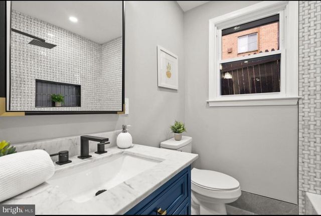 612 44TH ST NE, Washington, DC 20019