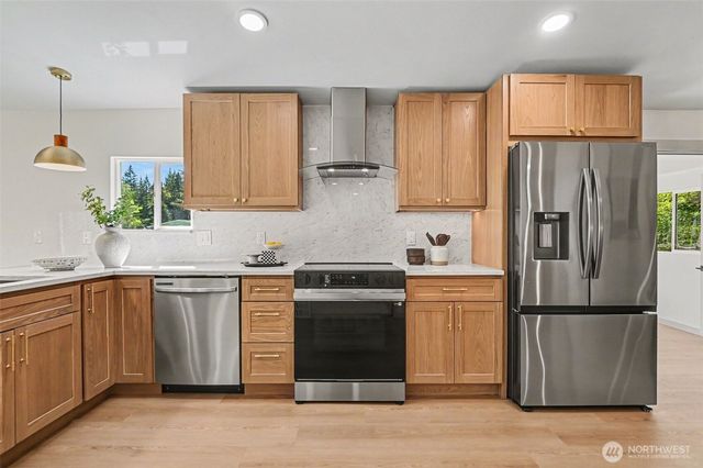 9820 Mullen Road SE, Olympia, WA 98513