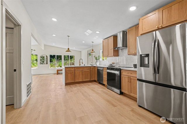 9820 Mullen Road SE, Olympia, WA 98513