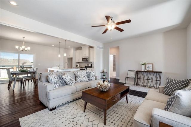 20731 S Emerald Street, Spring Hill, KS 66083