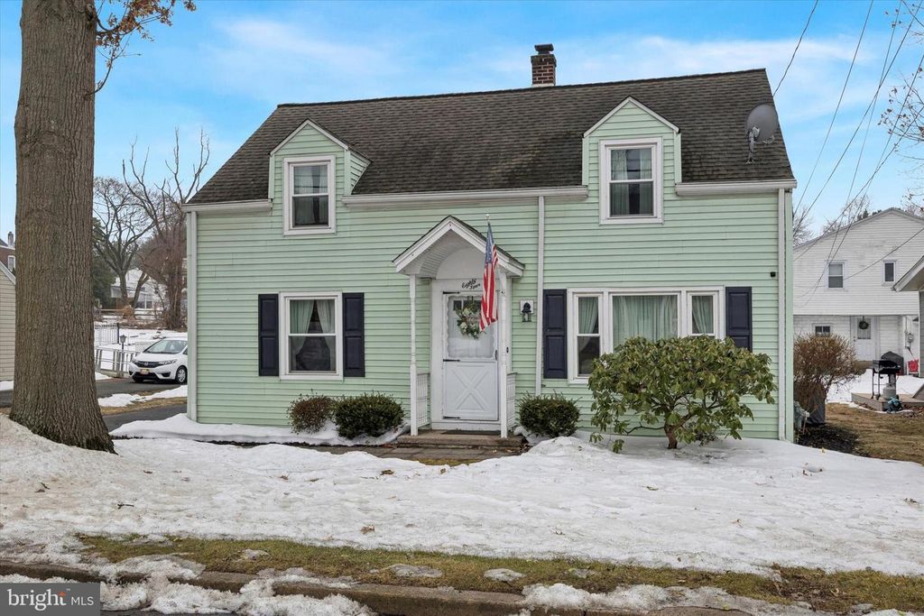 84 W SCHUYLKILL RD, Pottstown, PA 19465