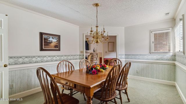 6 Chalford Place, Pinehurst, NC 28374
