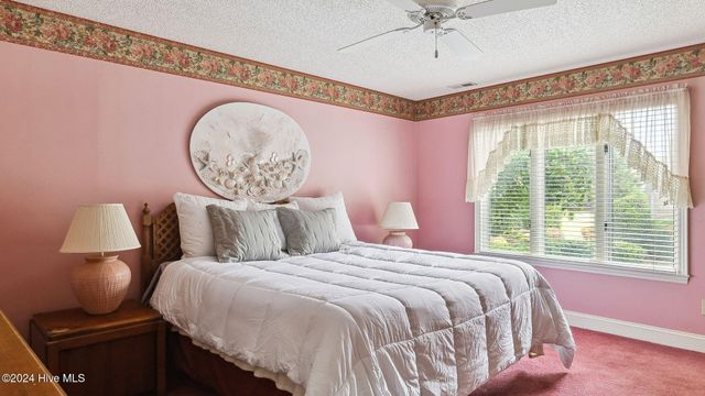 6 Chalford Place, Pinehurst, NC 28374