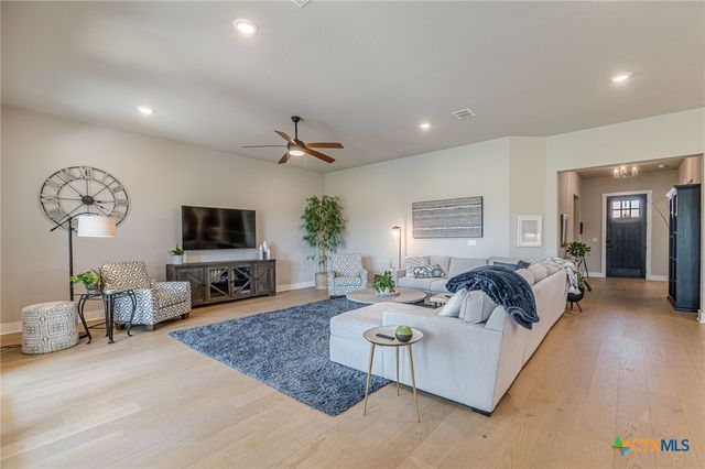 109 Twirling Pecan Cove, San Marcos, TX 78666