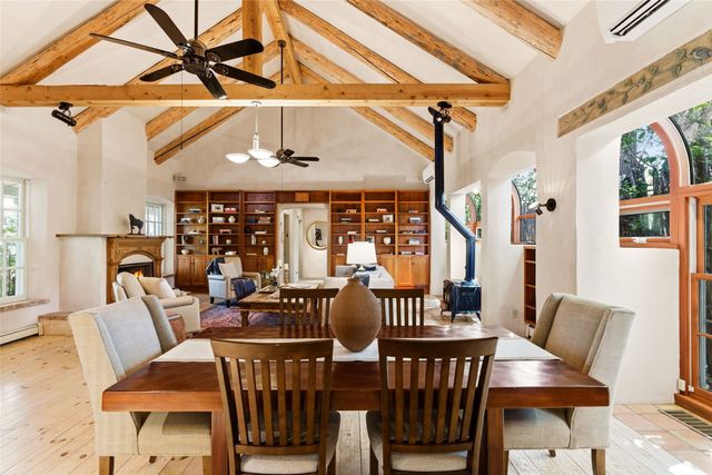 1442 Bishops Lodge Road, Santa Fe, NM 87506