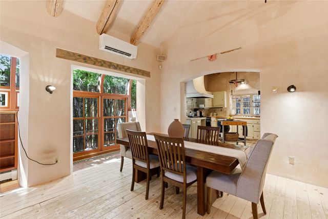 1442 Bishops Lodge Road, Santa Fe, NM 87506