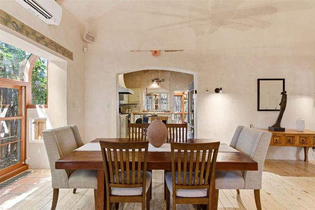 1442 Bishops Lodge Road, Santa Fe, NM 87506