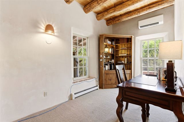 1442 Bishops Lodge Road, Santa Fe, NM 87506
