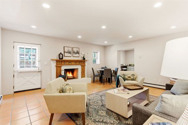 1442 Bishops Lodge Road, Santa Fe, NM 87506