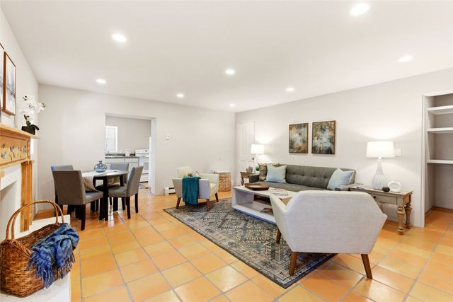 1442 Bishops Lodge Road, Santa Fe, NM 87506