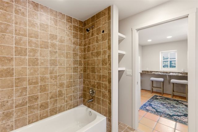 1442 Bishops Lodge Road, Santa Fe, NM 87506