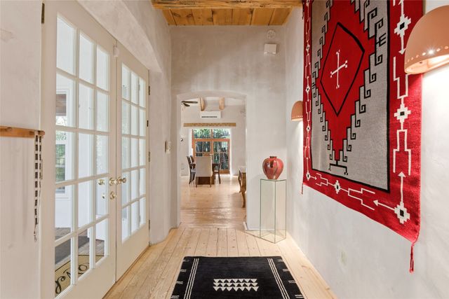 1442 Bishops Lodge Road, Santa Fe, NM 87506