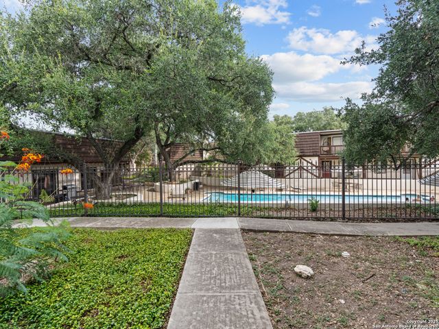 8715 Starcrest Dr Apt 23, San Antonio, TX 78217