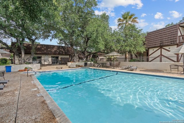 8715 Starcrest Dr Apt 23, San Antonio, TX 78217