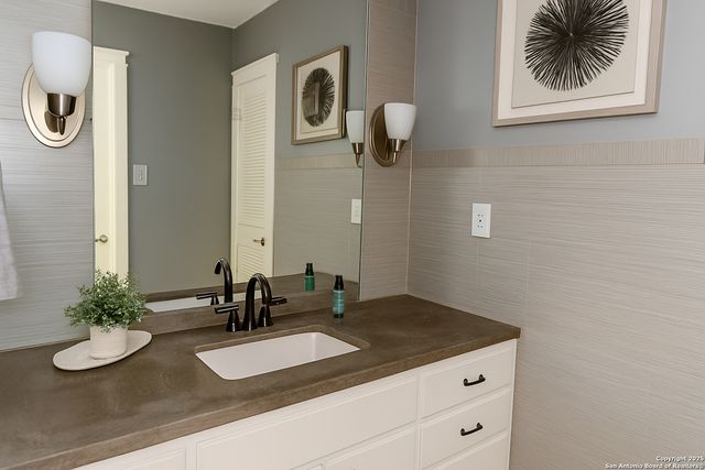 8715 Starcrest Dr Apt 23, San Antonio, TX 78217