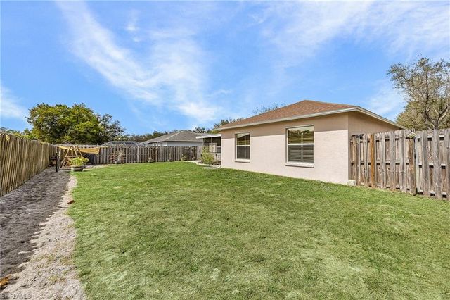 15552 Horseshoe LN, Fort Myers, FL 33905