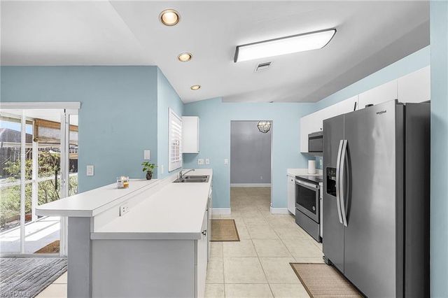 15552 Horseshoe LN, Fort Myers, FL 33905