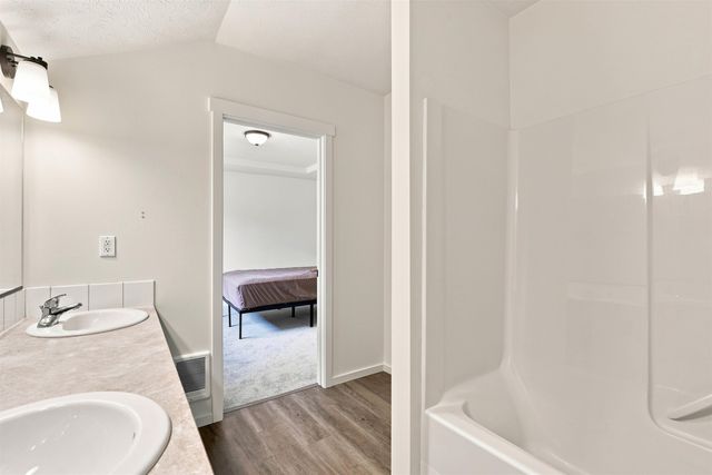 10504 E 4th Ave, Spokane Valley, WA 99206
