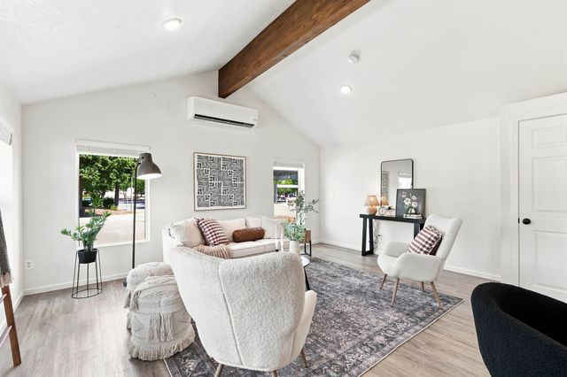 10504 E 4th Ave, Spokane Valley, WA 99206