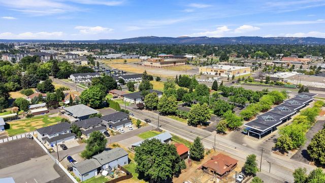 10504 E 4th Ave, Spokane Valley, WA 99206