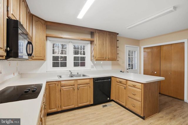 5407 SOLOMONS ISLAND RD, Lothian, MD 20711