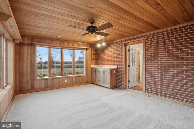 5407 SOLOMONS ISLAND RD, Lothian, MD 20711