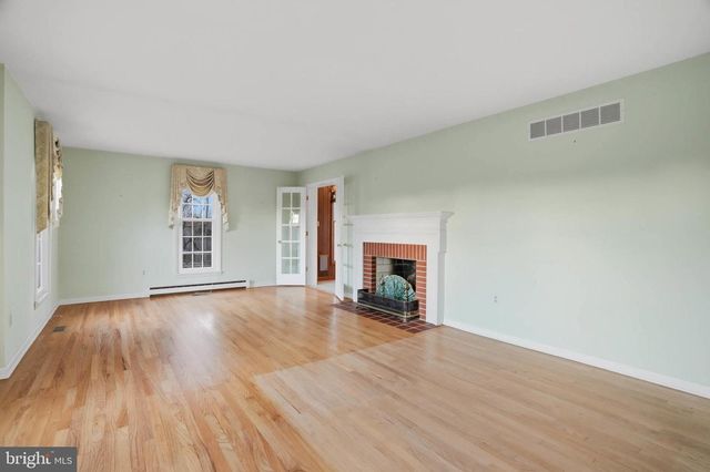 5407 SOLOMONS ISLAND RD, Lothian, MD 20711