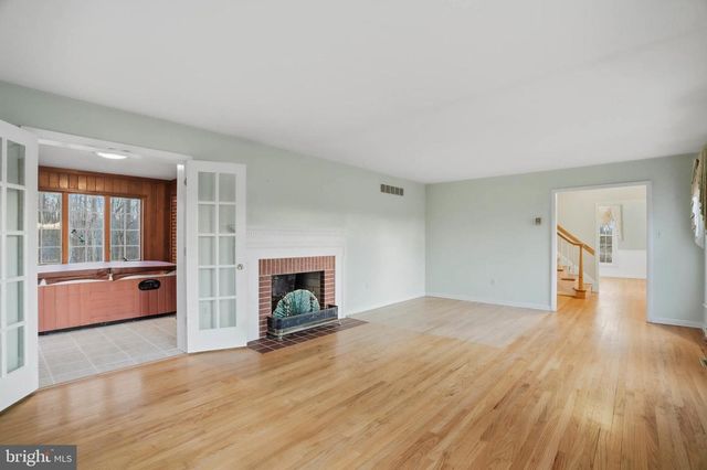 5407 SOLOMONS ISLAND RD, Lothian, MD 20711