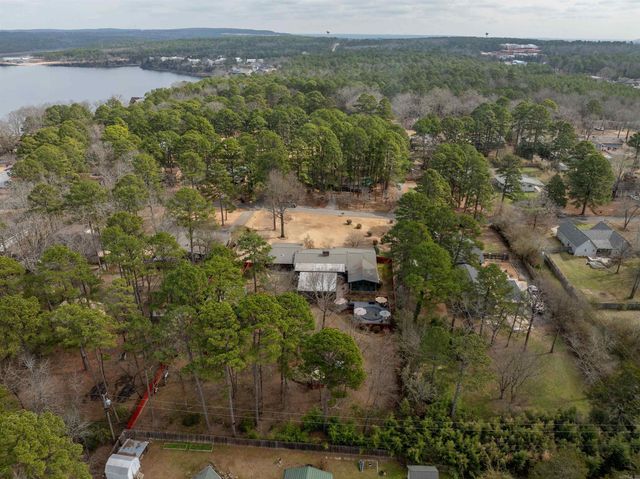 2406 Pinewood Drive, Heber Springs, AR 72543