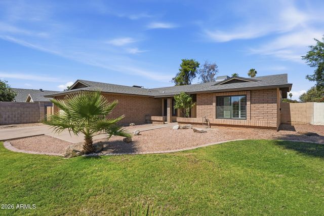 1226 W ALAMO Drive, Chandler, AZ 85224