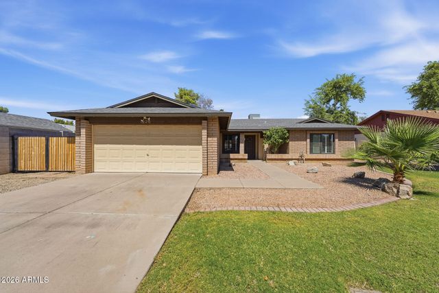 1226 W ALAMO Drive, Chandler, AZ 85224