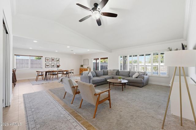 1226 W ALAMO Drive, Chandler, AZ 85224