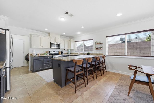 1226 W ALAMO Drive, Chandler, AZ 85224