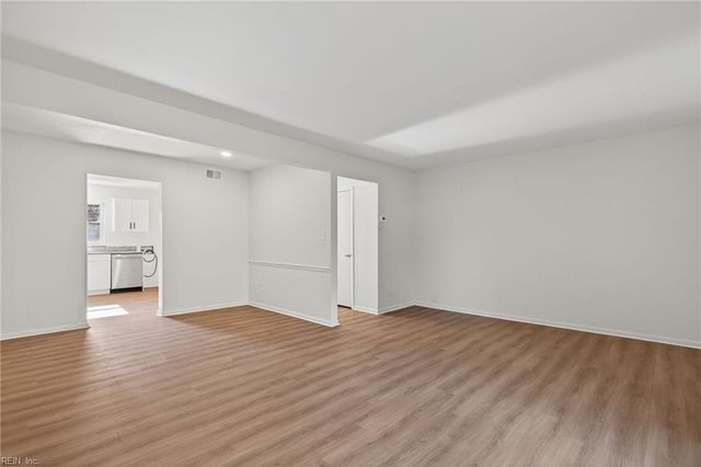 5902 W Hastings ARCH, Virginia Beach, VA 23462