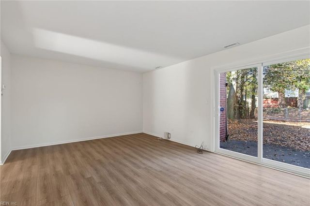 5902 W Hastings ARCH, Virginia Beach, VA 23462